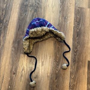 Pre-Owned Purple American Eagle Outfitters Trapper Hat  purple winter hat